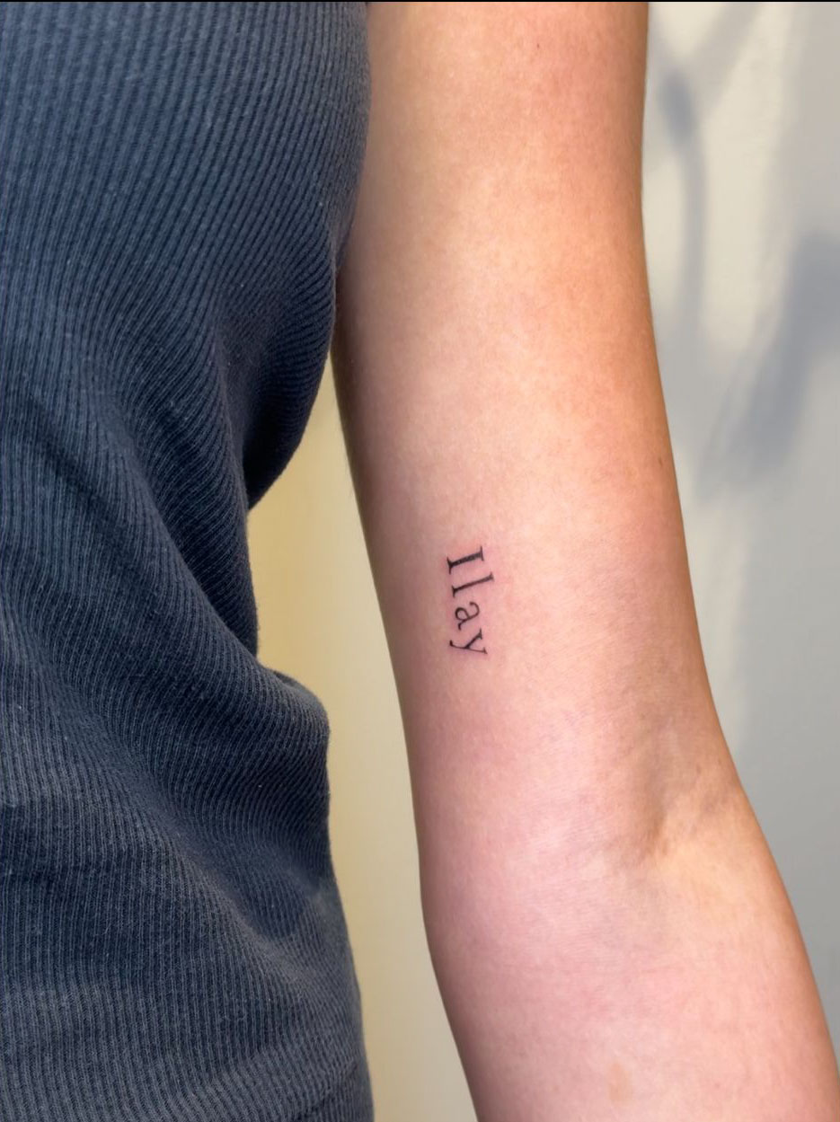 קעקוע על זרוע לזכר עילי