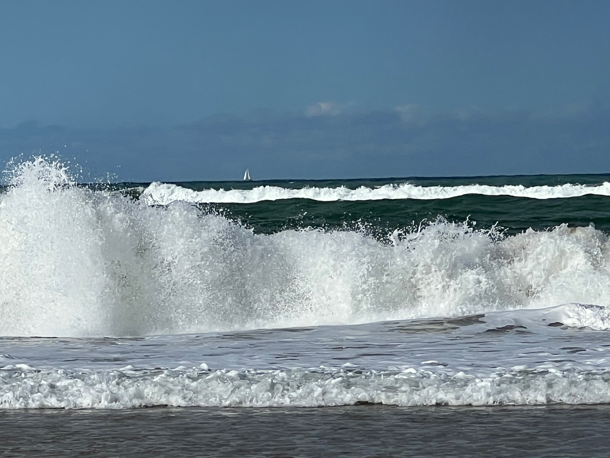 נאזרה - עילי בלב הגלים